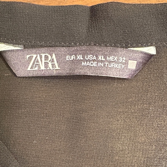 Zara Black Ruffled Blouse - Picture 4 of 5